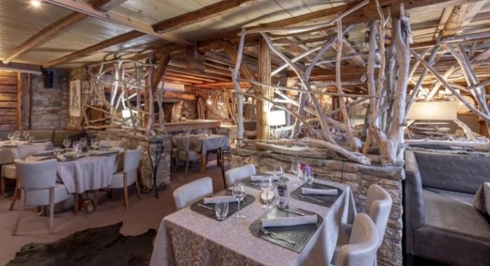 Hotel L'Eterlou, Meribel ski chalet, image 4